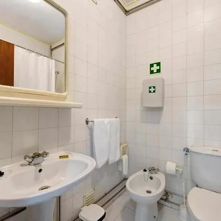 Apartamentos Torre Da Rocha Frente Ao Mar Portimao Exterior photo